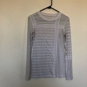 Lululemon Long Sleeve / Size 6